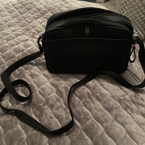 Black crossbody purse